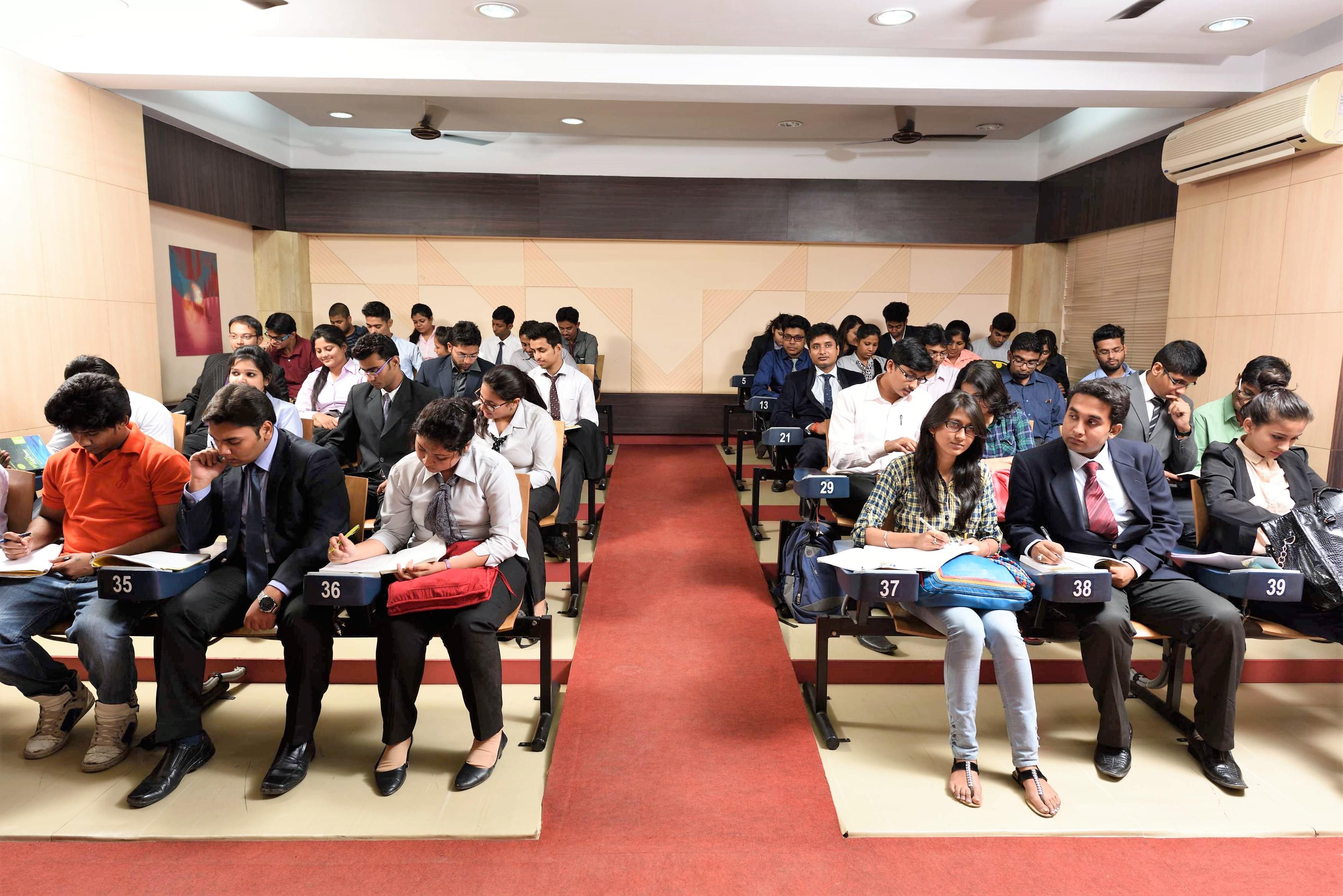 NSHM Kolkata Business & Management photo 18